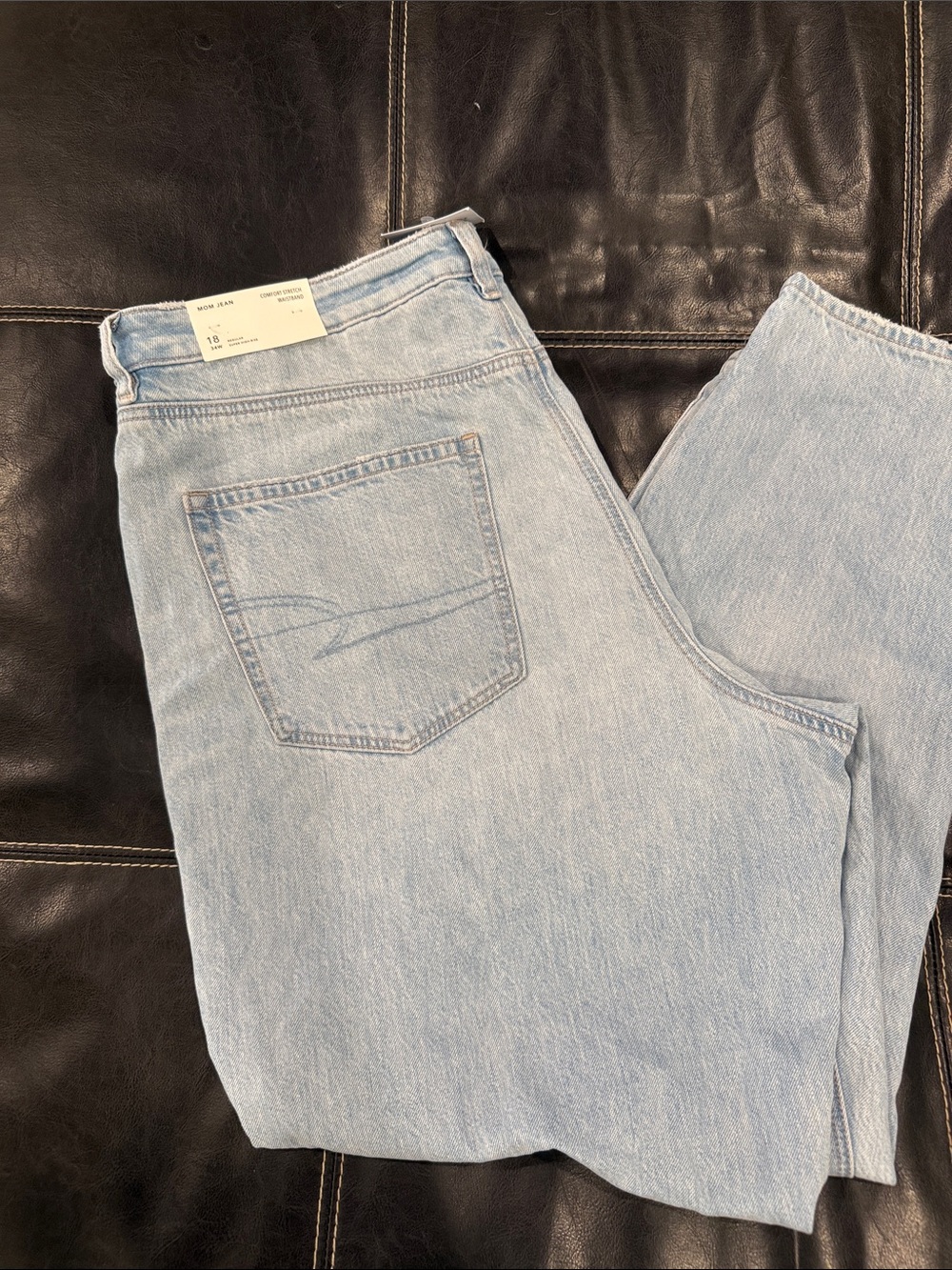 Light Wash Straight Leg Jeans - Pale Blue
